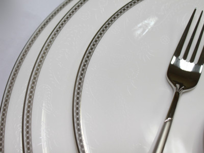 Столовый сервиз на 12 персон, 39 пр, Royal Bone China, Silver palsley