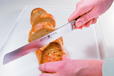 Кухонный нож для хлеба, черный, 230 мм, WUESTHOF, Classic